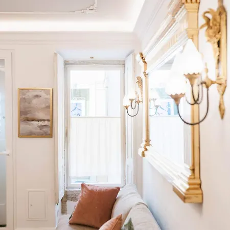 Apartment New Exquisite Cozy Baroque Portuguese Soul 2p