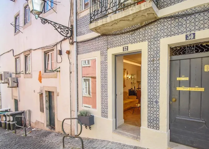 Lejlighed New Exquisite Cozy Baroque Portuguese Soul 2p